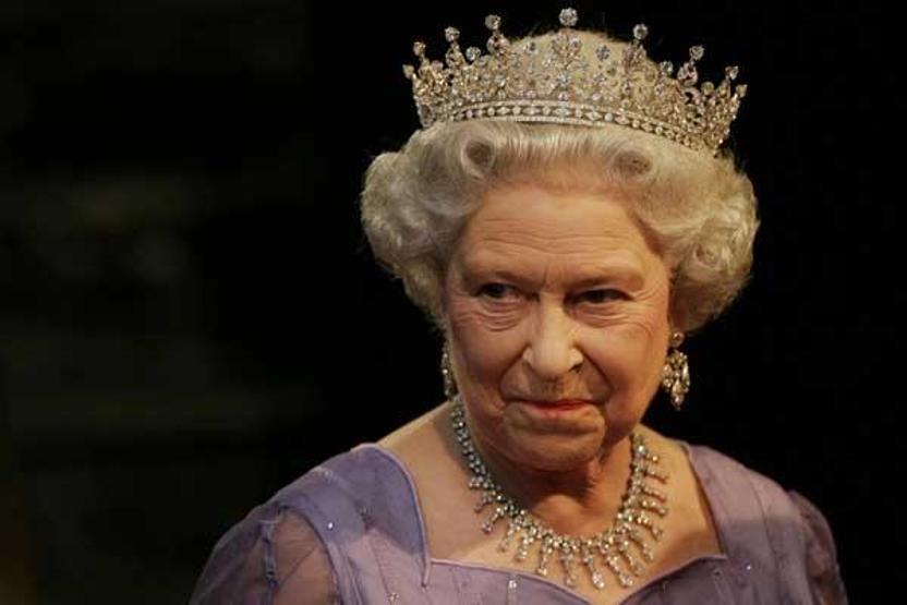 Kraliçe Elizabeth az kalsın vuruluyordu