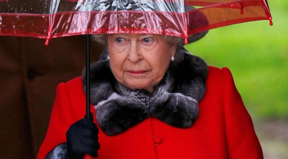 Kraliçe Elizabeth az kalsın vuruluyordu