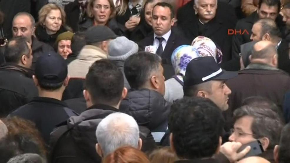 İzmir Adliyesinde şehitler için tören düzenlendi