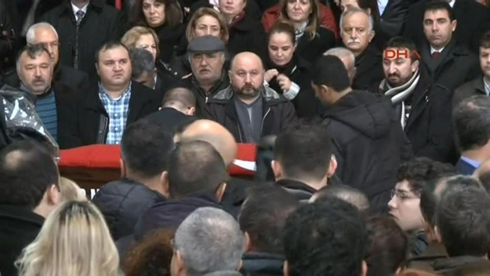 İzmir Adliyesinde şehitler için tören düzenlendi