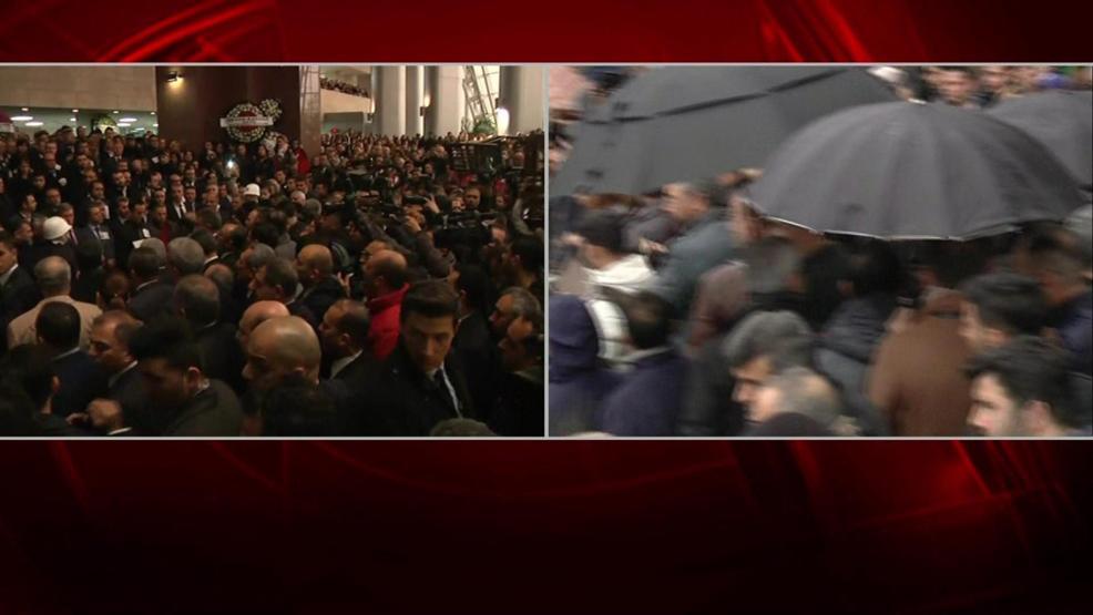 İzmir Adliyesinde şehitler için tören düzenlendi