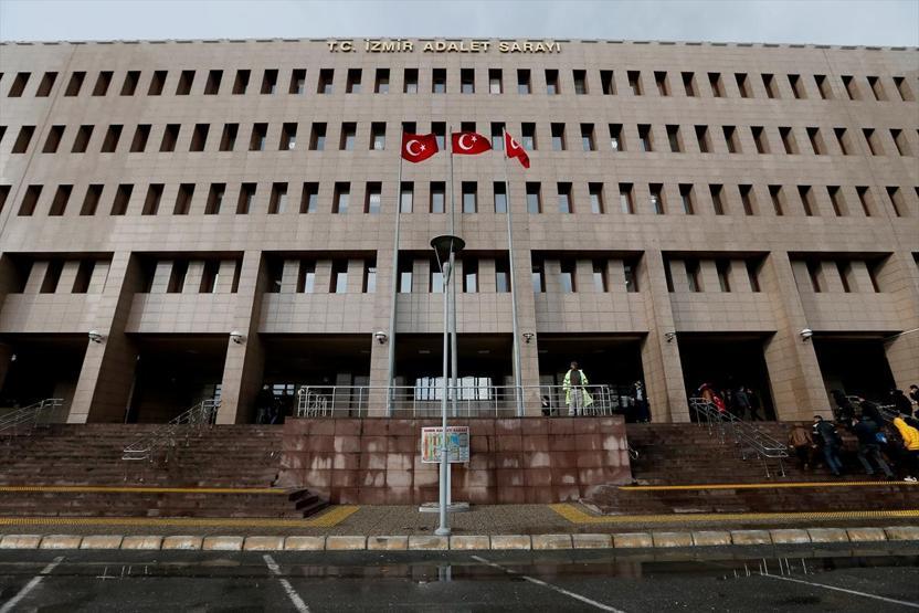 İzmir Adliyesinde şehitler için tören düzenlendi