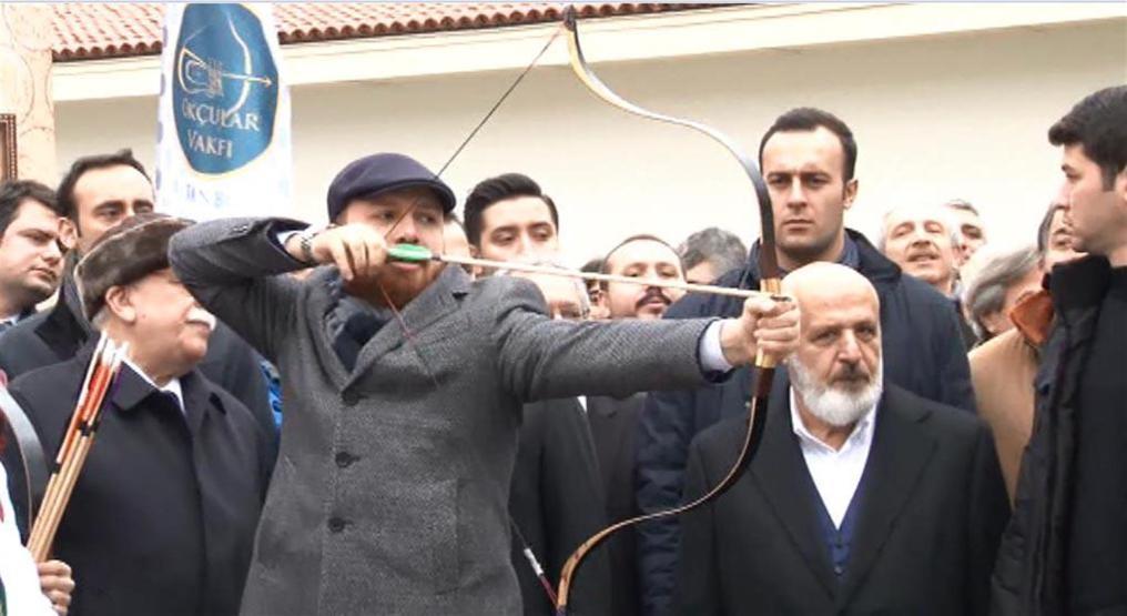 Bakan Nabi Avcı, Bilal Erdoğan ile birlikte ok attı