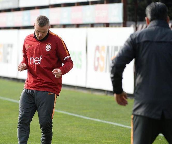 Taraftar yönetime tepki gösterdi