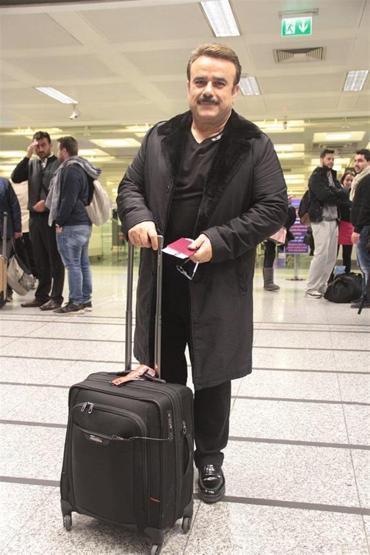 Kardan uçuşlar iptal olunca yolcular Atatürk Havalimanında mahsur kaldı