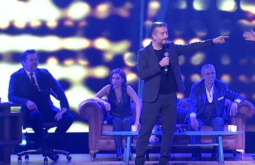 Ahmet Kural ve Murat Cemcir Almanca şarkı ile Beyaz Showu salladı