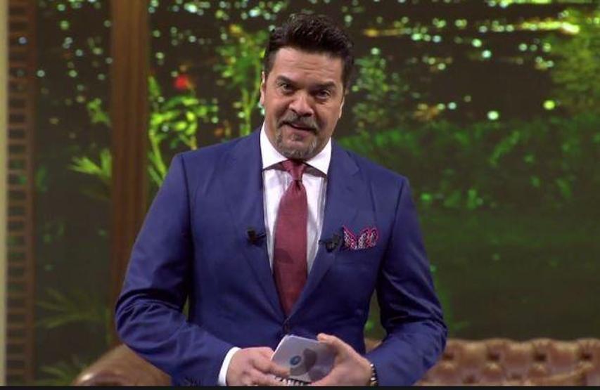 Ahmet Kural ve Murat Cemcir Almanca şarkı ile Beyaz Showu salladı