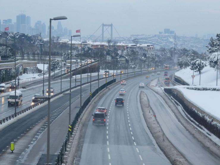 İstanbulda yollar bomboş