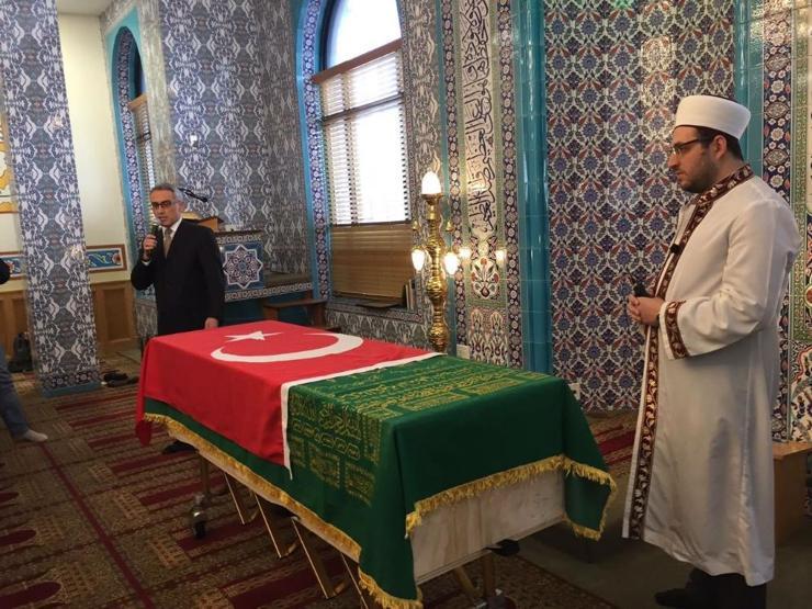 Osmanlı Hanedanının son reisi uğurlandı