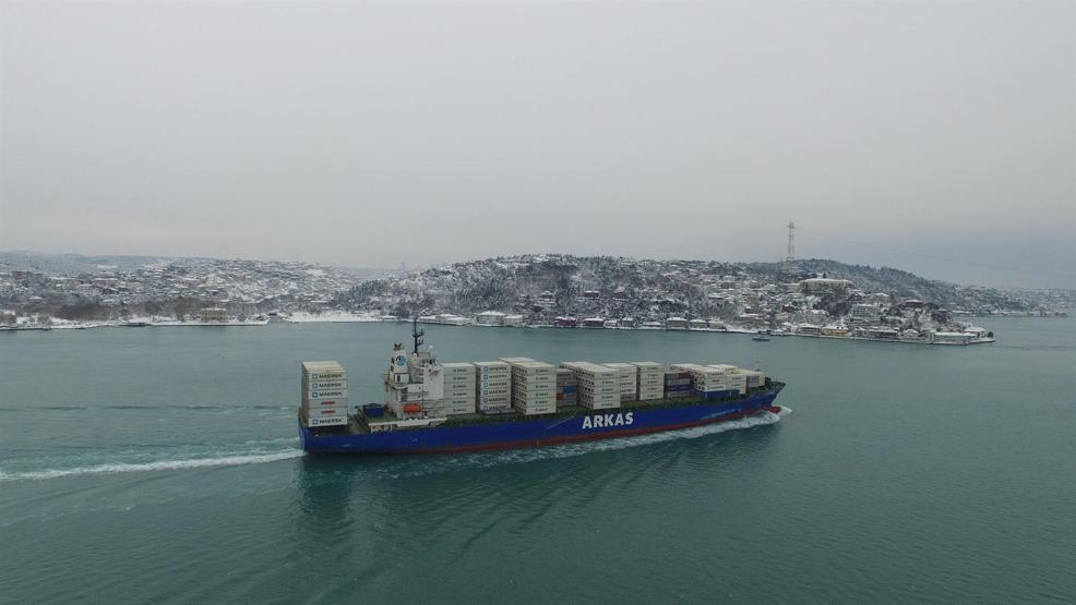 İstanbul Boğazından kar manzaraları