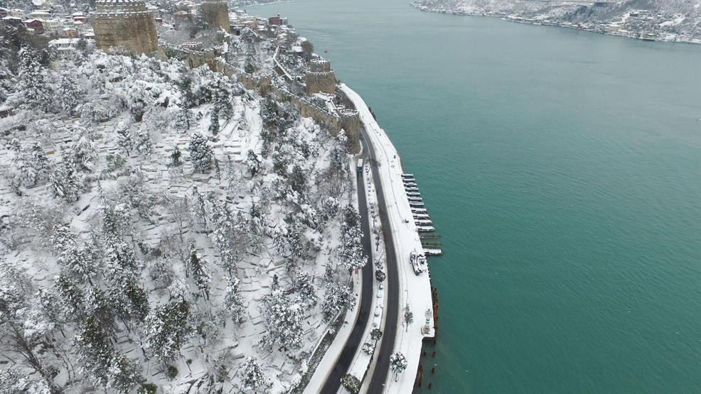 İstanbul Boğazından kar manzaraları
