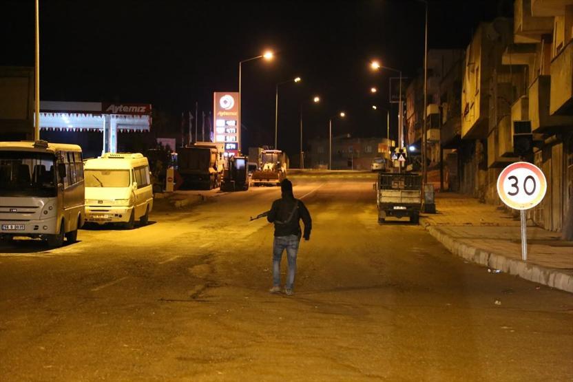 Siirtte çatışma: PKKlı 2 kadın terörist ölü ele geçti