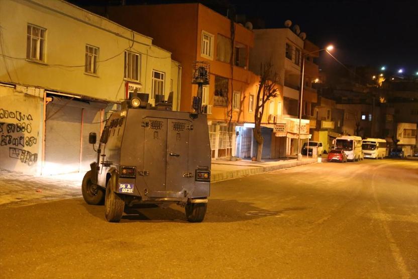Siirtte çatışma: PKKlı 2 kadın terörist ölü ele geçti