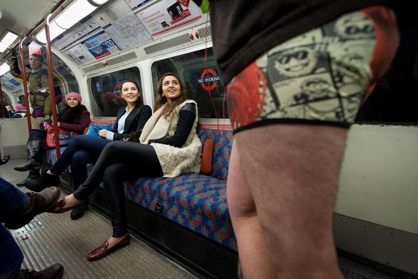 Pantolonsuz Metro Yolculuğu Londraya da sıçradı