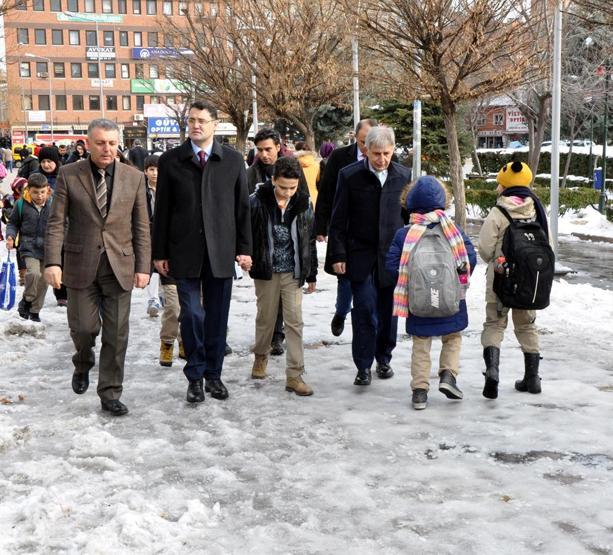 Validen makam aracı isteyen öğrenciye büyük sürpriz