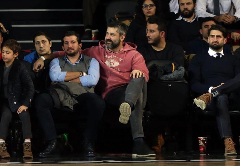 Beşiktaşlı futbolcular da salondaydı