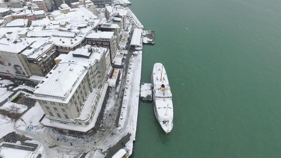 İşte hava fotoğraflarıyla karlar altındaki İstanbul