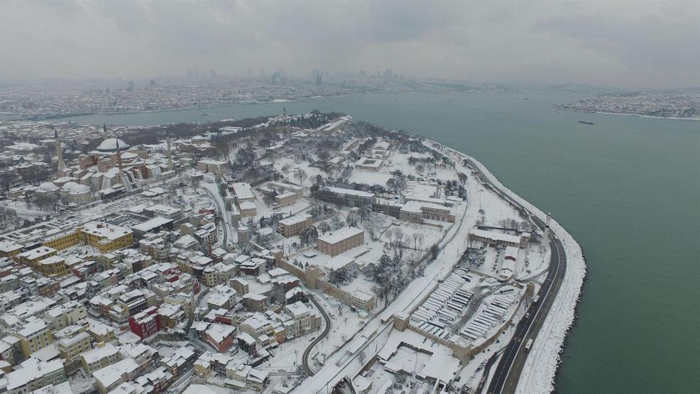 İşte hava fotoğraflarıyla karlar altındaki İstanbul