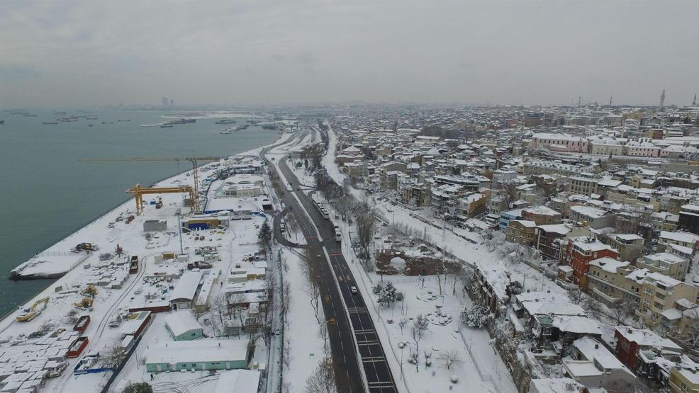 İşte hava fotoğraflarıyla karlar altındaki İstanbul