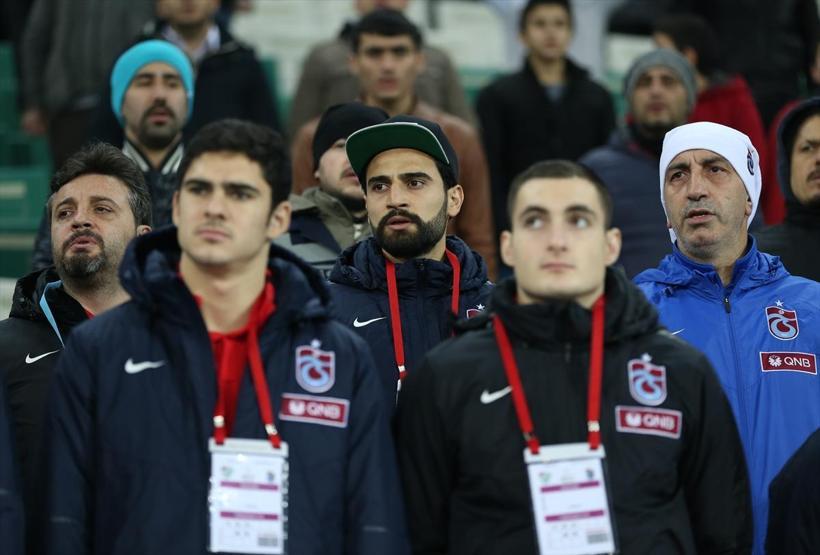 Olcay Şahan sahada Mehmet Ekici tribünlerde