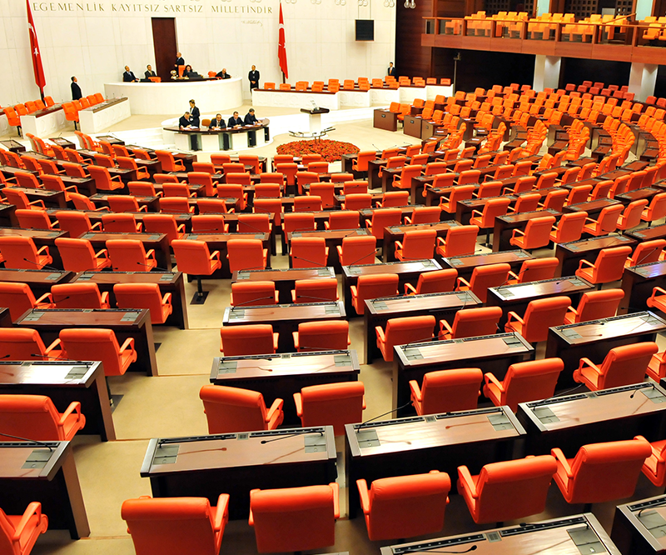 İşte TBMM personel maaşları