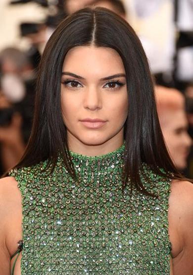 Kendall Jenner oyunculuğa göz kırptı