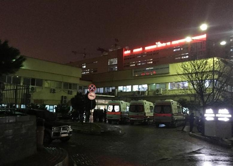 Otobüs çarpan ünlü spiker Caner Karaer ölümden döndü