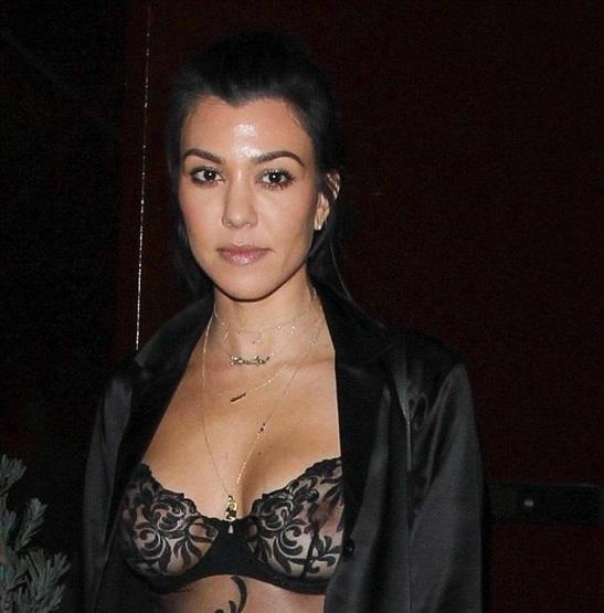 Justin Bieber ve Kourtney Kardashian gecelerde