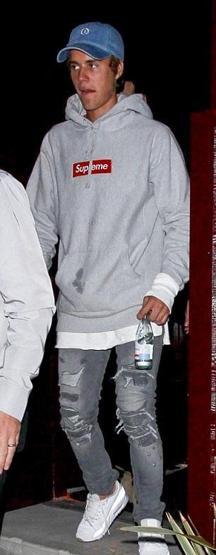 Justin Bieber ve Kourtney Kardashian gecelerde