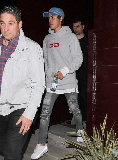 Justin Bieber ve Kourtney Kardashian gecelerde
