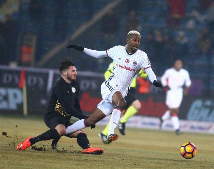 Osmanlıspor - Beşiktaş maçından dikkat çeken kareler