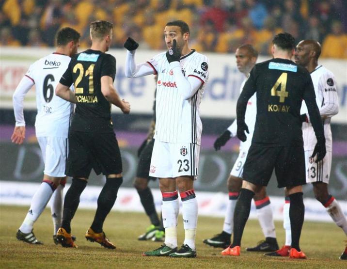 Osmanlıspor - Beşiktaş maçından dikkat çeken kareler