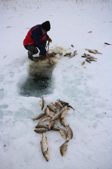 Beyşehirli balıkçılar Eskimo usullerine başvuruyor