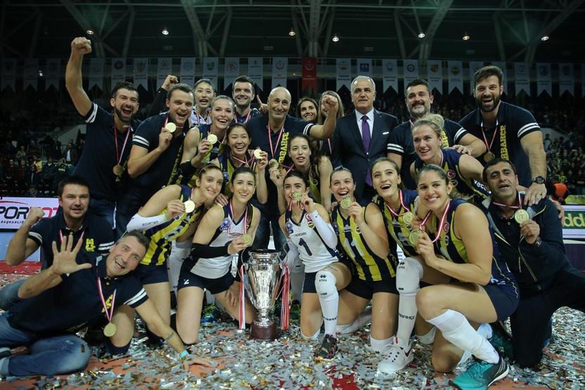 Kadınlar Kupa Voleyde Fenerbahçe şampiyon oldu