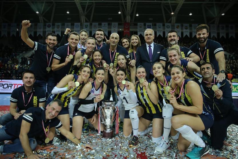 Kadınlar Kupa Voleyde Fenerbahçe şampiyon oldu