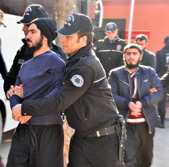 Adanadaki DEAŞlılara vatan hainleri tepkisi