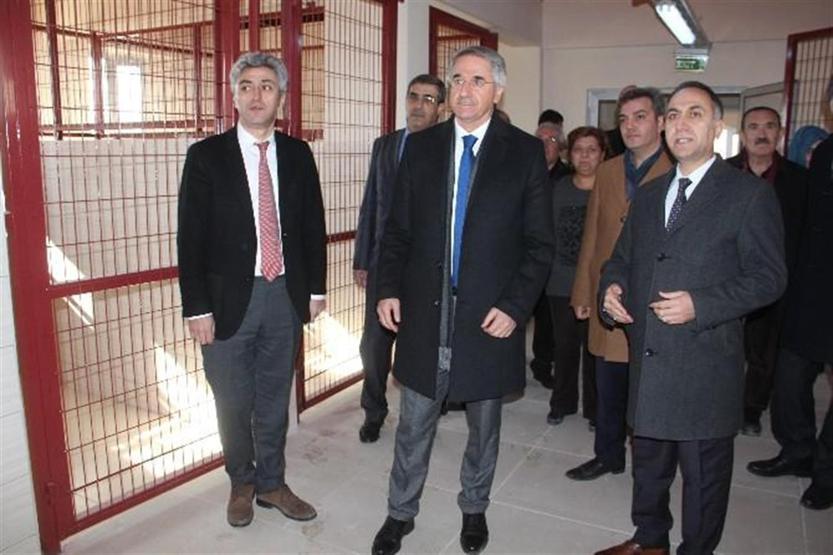Türkiye’nin en büyük hayvan hastanesi ve oteli tamamlandı