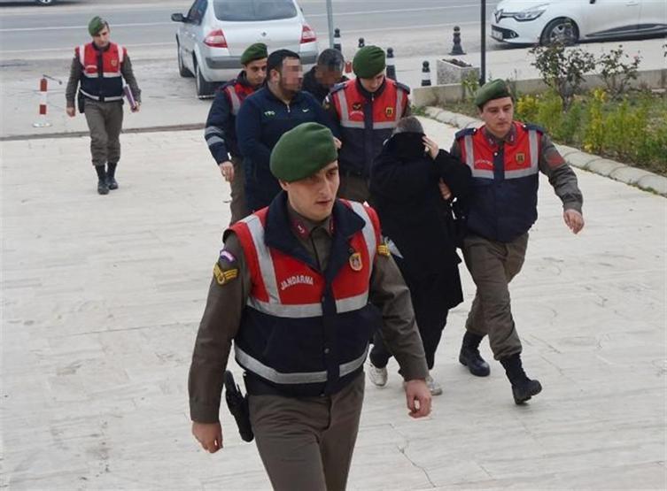 Evliyken başkasıyla evlendi...
