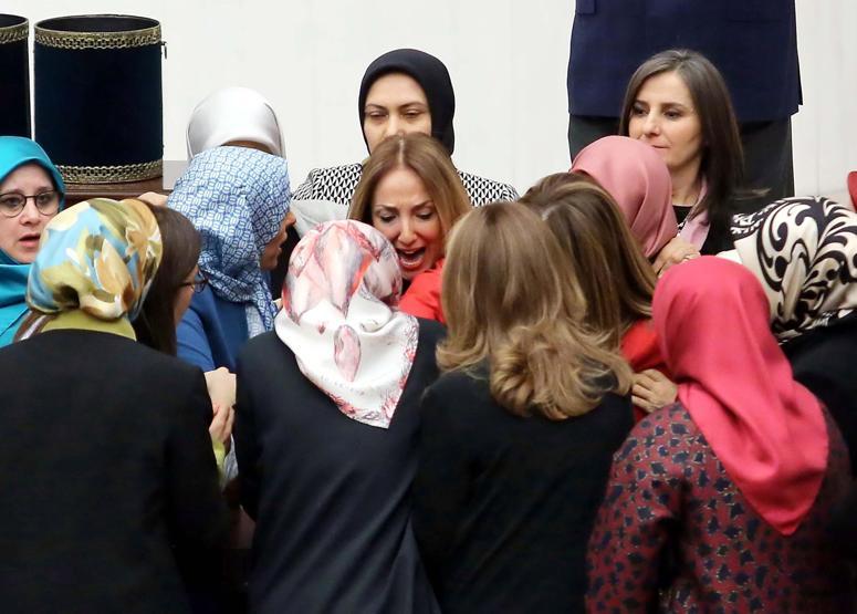 AK Partili Enç, TBMMdeki olayı anlattı