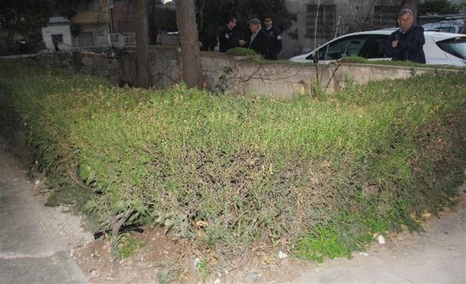 Adana’da bahçeye atılmış suikast silahı bulundu