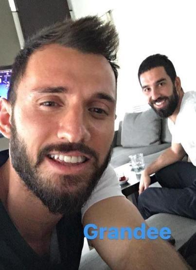 Arda Turan Emre Çolakı fena harcadı