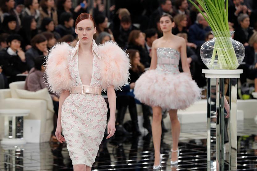 Chanel İlkbahar/Yaz Couture 2017 defilesi Pariste gerçekleşti.