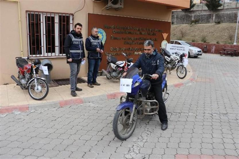 Kahramanmaraşta 100 liralık motosiklet şebekesi yakalandı