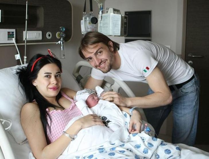 Caner Erkinin açıklamalarının ardından Asena Atalaydan flaş karar
