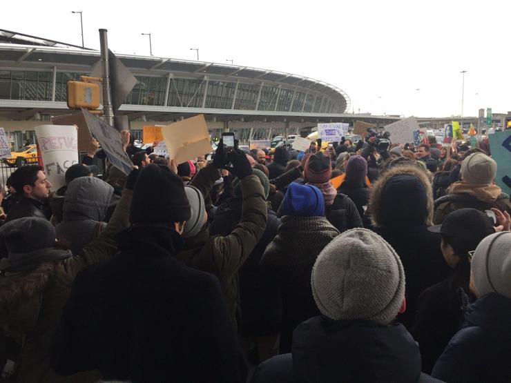 Trumpa tepki giderek büyüyor