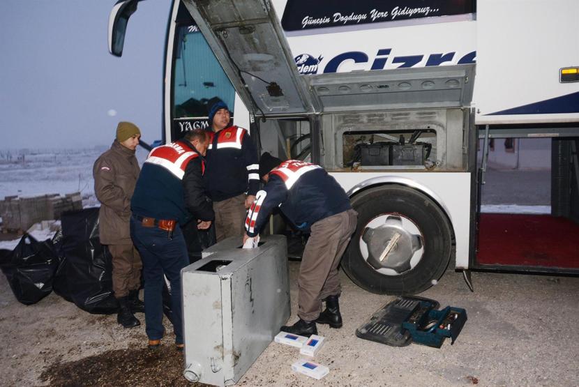 Yolcu otobüsünün mazot deposunda ele geçirildi