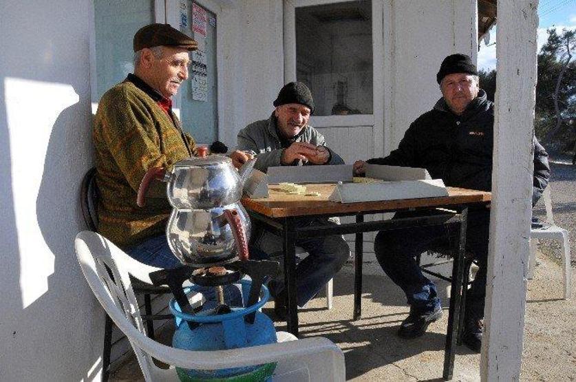 Bu köyde okeye dördüncü bulunamıyor