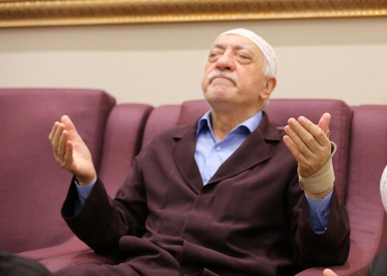 Fetullah Gülenin odasında TSK uçak maketleri