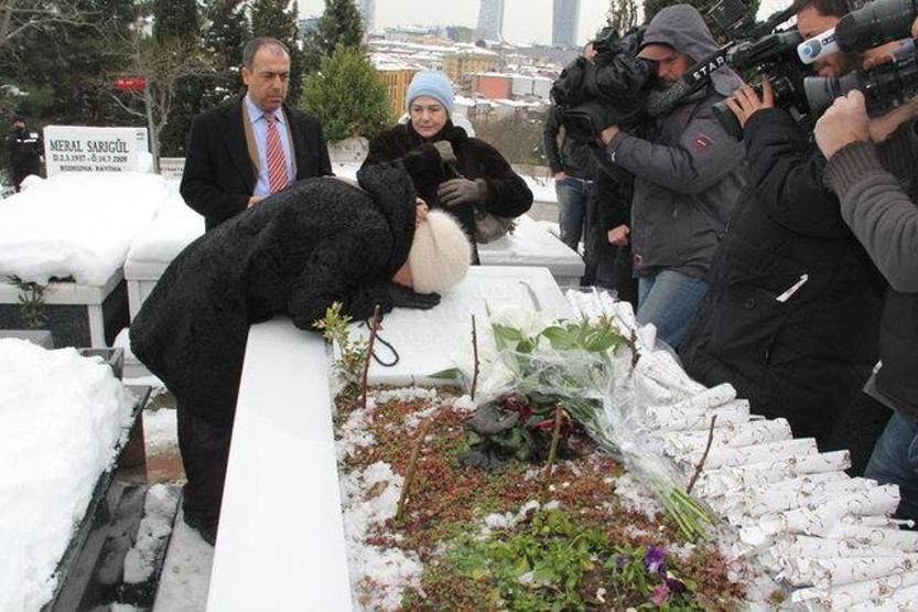 Defne Joy Fosterın annesi sessizliğini bozdu