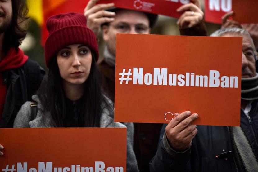 Romada Trump karşıtı gösteri